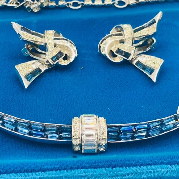 Rare Marcel Boucher Pavé Hemisphere or Pom Pom Necklace and Earrings Set - Picture 13 of 16